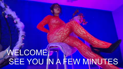 Vanelope online show from April 19, 2:11 am