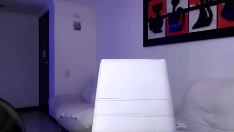 vanessa and samantha online show from June 11, 7:16 am