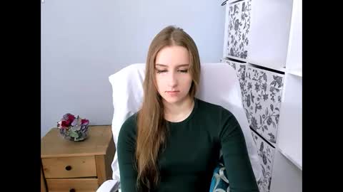 VanessaTrue online show from March 25, 9:01 am