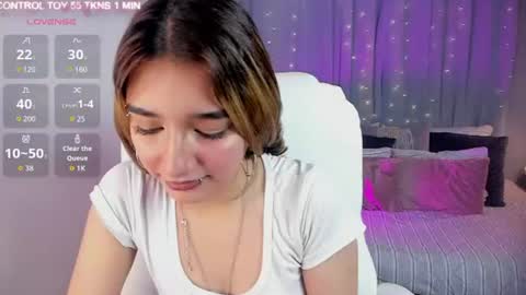 vanillafairy_ online show from July 23, 7:44 pm
