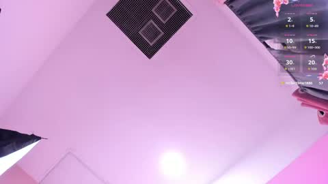 vanillafairy_ online show from May 15, 11:07 pm