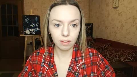 Snapshot of vanillamuffin chatting on February 23, 7:17 am VanillaMuffin online show from February 23, 7:17 am