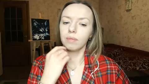 Snapshot of vanillamuffin chatting on February 16, 7:04 am VanillaMuffin online show from February 16, 7:04 am