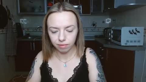 VanillaMuffin online show from November 1, 1:26 pm