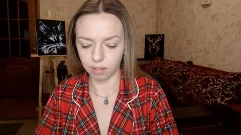 Snapshot of vanillamuffin chatting on March 11, 6:41 am VanillaMuffin online show from March 11, 6:41 am