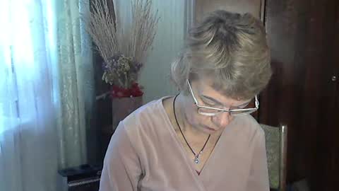 Vanillaxcreamy online show from November 23, 7:32 am