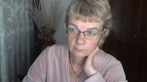 Vanillaxcreamy online show from October 14, 3:25 pm