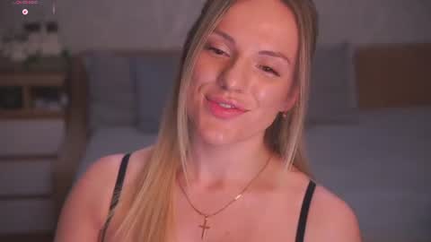 Sophie online show from June 25, 10:22 pm