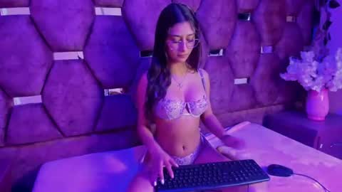 Vanessa online show from July 25, 4:41 am