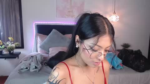 Snapshot of vannesweet_ chatting on December 29, 8:04 pm vane online show from December 29, 8:04 pm