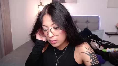 Snapshot of vannesweet_ chatting on January 21, 8:11 pm vane online show from January 21, 8:11 pm