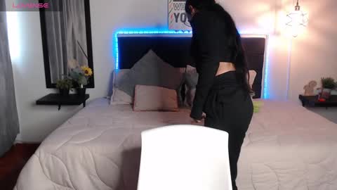Snapshot of vannesweet_ chatting on March 11, 8:31 pm vane online show from March 11, 8:31 pm