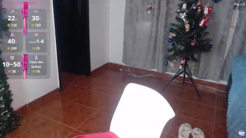 Snapshot of vannesweet_ chatting on December 22, 7:52 pm vane online show from December 22, 7:52 pm