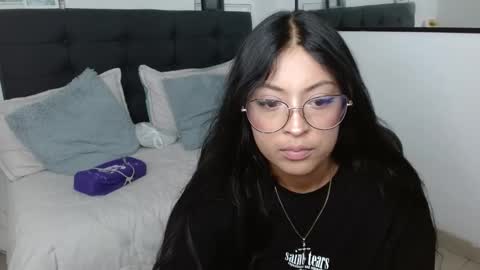 Snapshot of vannesweet_ chatting on September 18, 9:13 pm vane online show from September 18, 9:13 pm