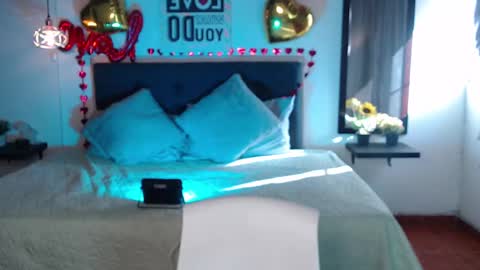 Snapshot of vannesweet_ chatting on February 15, 9:06 pm vane online show from February 15, 9:06 pm