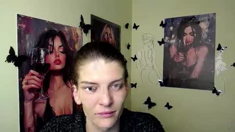 Snapshot of vanrey_ chatting on March 3, 7:37 am Vanessa online show from March 3, 7:37 am