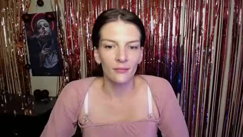 Snapshot of vanrey_ chatting on September 24, 7:18 am Vanessa online show from September 24, 7:18 am