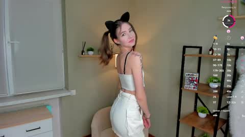 Charline online show from May 28, 4:38 pm