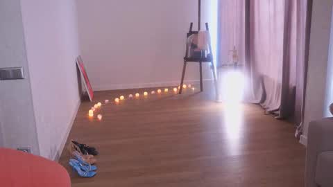 Heeeeey Im Hanna the art of tease  online show from March 6, 4:30 am