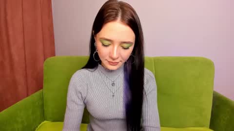 Snapshot of vasilisalove chatting on December 31, 1:47 am VasilisaLove online show from December 31, 1:47 am