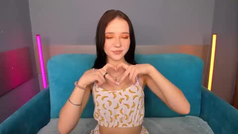 Snapshot of vasilisalove chatting on January 21, 1:50 am VasilisaLove online show from January 21, 1:50 am