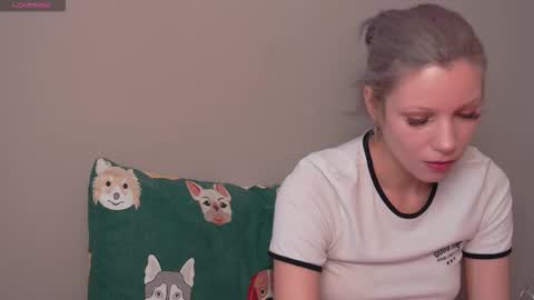 Snapshot of vasya_sylvia chatting on September 11, 8:58 am Vasya Sylvia online show from September 11, 8:58 am