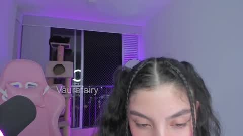 Snapshot of vaura222 chatting on October 23, 3:12 am vaura222 online show from October 23, 3:12 am
