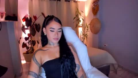 Vayolett Bass online show from June 25, 5:23 am
