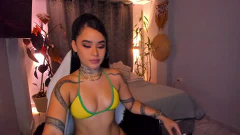 Vayolett Bass online show from July 23, 10:34 am