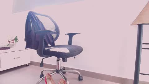 Victoria online show from September 9, 1:33 pm