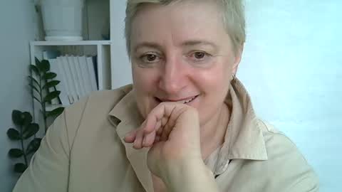 vea_motty online show from March 19, 8:51 am