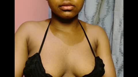 vee62 online show from April 7, 12:01 am