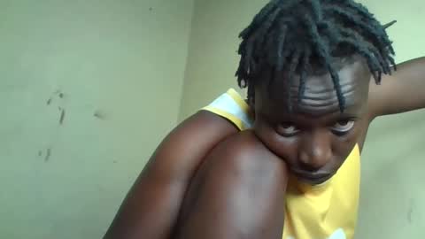 Snapshot of vee_tommy chatting on December 10, 6:17 pm Vee tommy online show from December 10, 6:17 pm