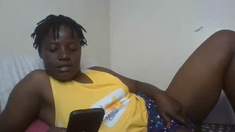 Snapshot of vee_tommy chatting on February 18, 6:39 pm Vee tommy online show from February 18, 6:39 pm