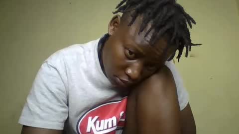 Snapshot of vee_tommy chatting on December 8, 4:04 am Vee tommy online show from December 8, 4:04 am