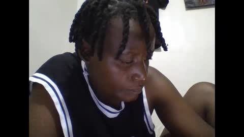 Vee tommy online show from May 23, 6:39 pm