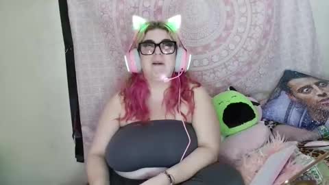 Veronica Lehane online show from February 13, 3:39 am