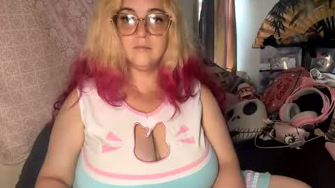 Veronica Lehane online show from July 21, 5:24 pm