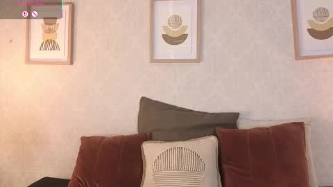 Vee Simons online show from November 13, 7:46 pm