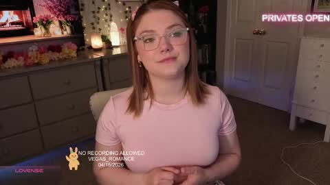 vegas_romance online show from April 16, 3:07 am