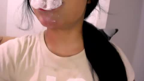 Snapshot of veky_saliva01 chatting on September 27, 10:17 pm camila online show from September 27, 10:17 pm
