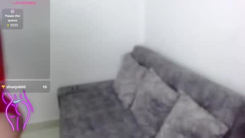 Snapshot of velvet_28_ chatting on September 27, 11:12 pm velvet_28_ online show from September 27, 11:12 pm