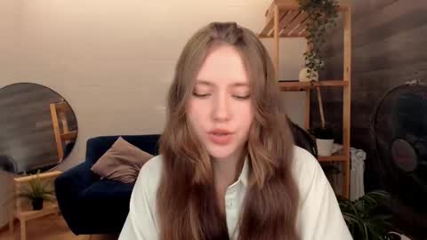 velvet_cherry online show from September 23, 3:54 pm