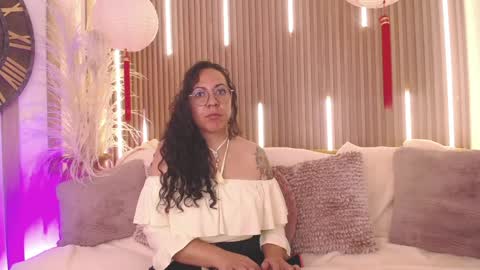Emma Curly online show from May 14, 4:35 pm