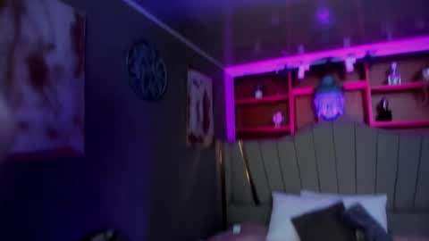 Isabella  online show from January 8, 12:53 pm