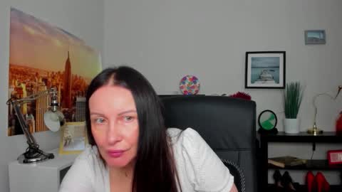 Snapshot of velvet_jasmine chatting on September 12, 6:14 am Jasmine online show from September 12, 6:14 am