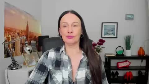 Snapshot of velvet_jasmine chatting on October 7, 5:45 am Jasmine online show from October 7, 5:45 am