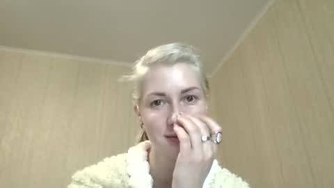 Velvet Pearl online show from July 11, 1:11 pm