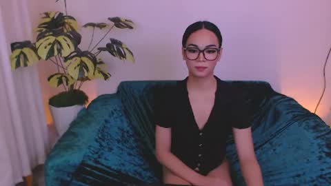 Velvet online show from July 3, 4:13 pm