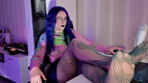 Violet online show from March 27, 8:59 am